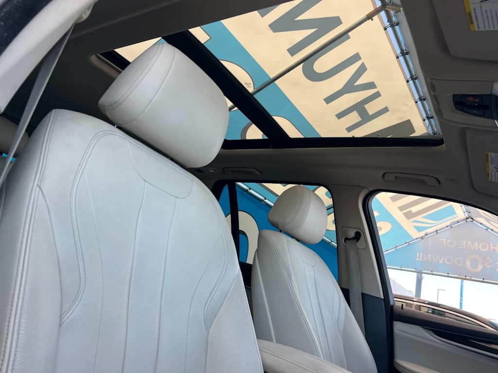 Thumbnail: 2015 BMW X5 - 24