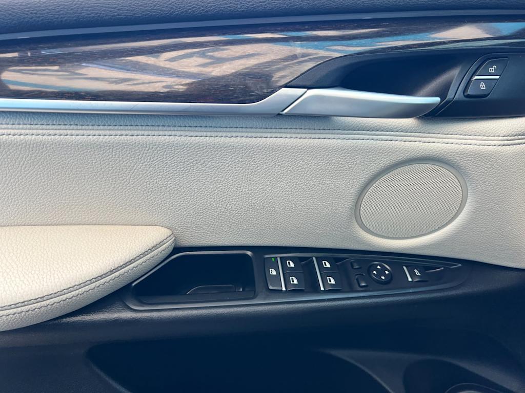 Thumbnail: 2015 BMW X5 - 22