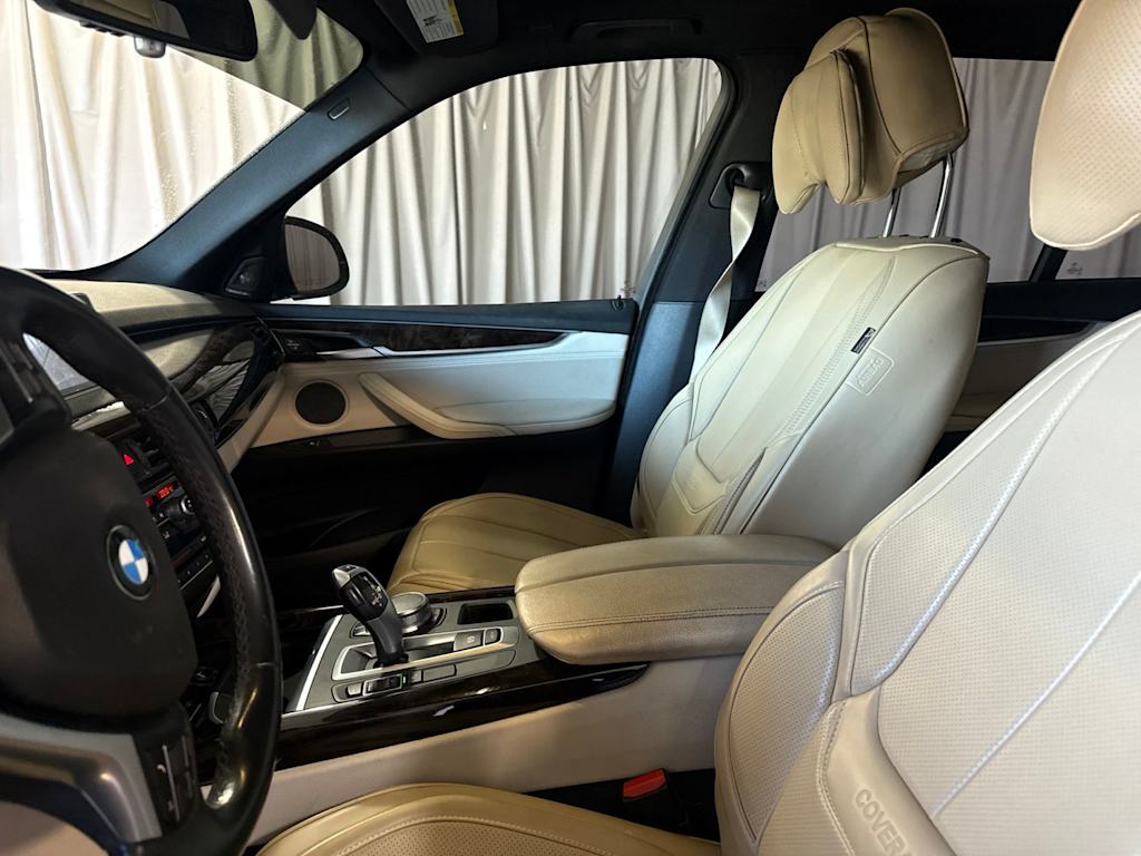 Thumbnail: 2017 BMW X5 - 10