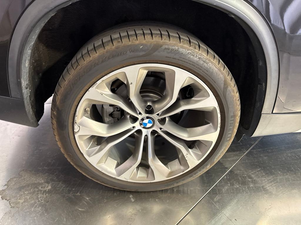 Thumbnail: 2017 BMW X5 - 8