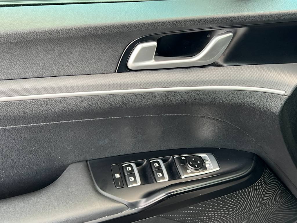 Thumbnail: 2023 Kia K5 - 22