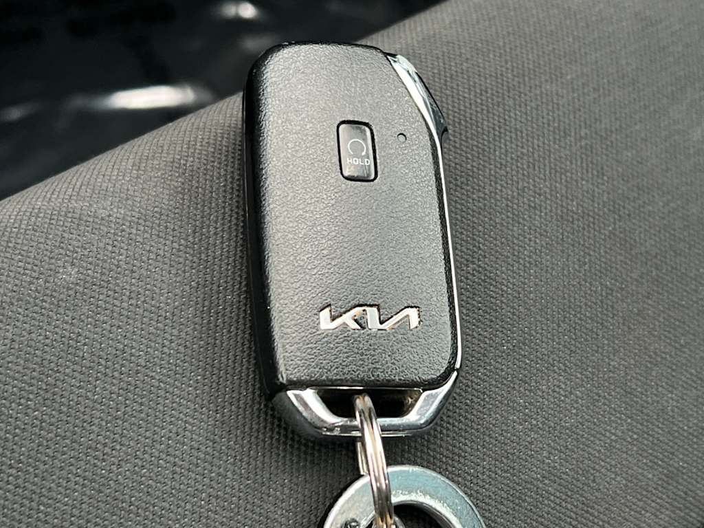 Thumbnail: 2023 Kia K5 - 17