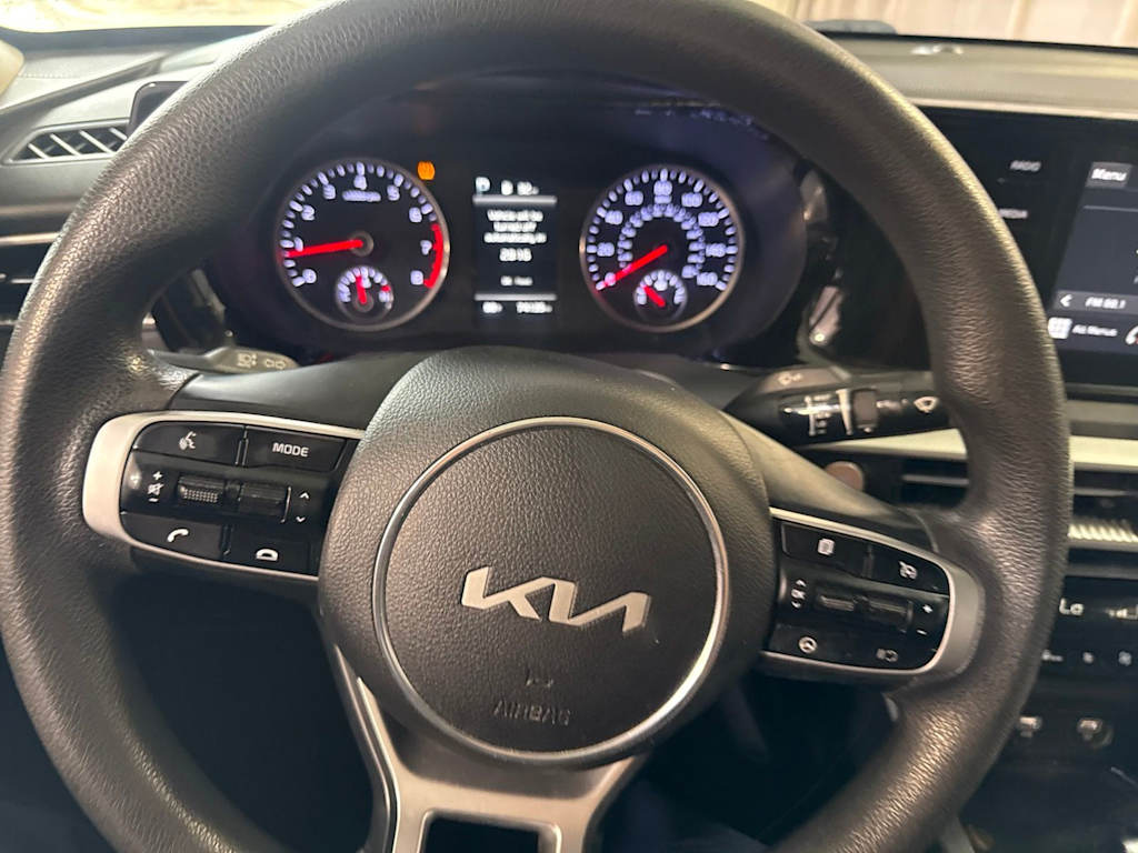 Thumbnail: 2023 Kia K5 - 2