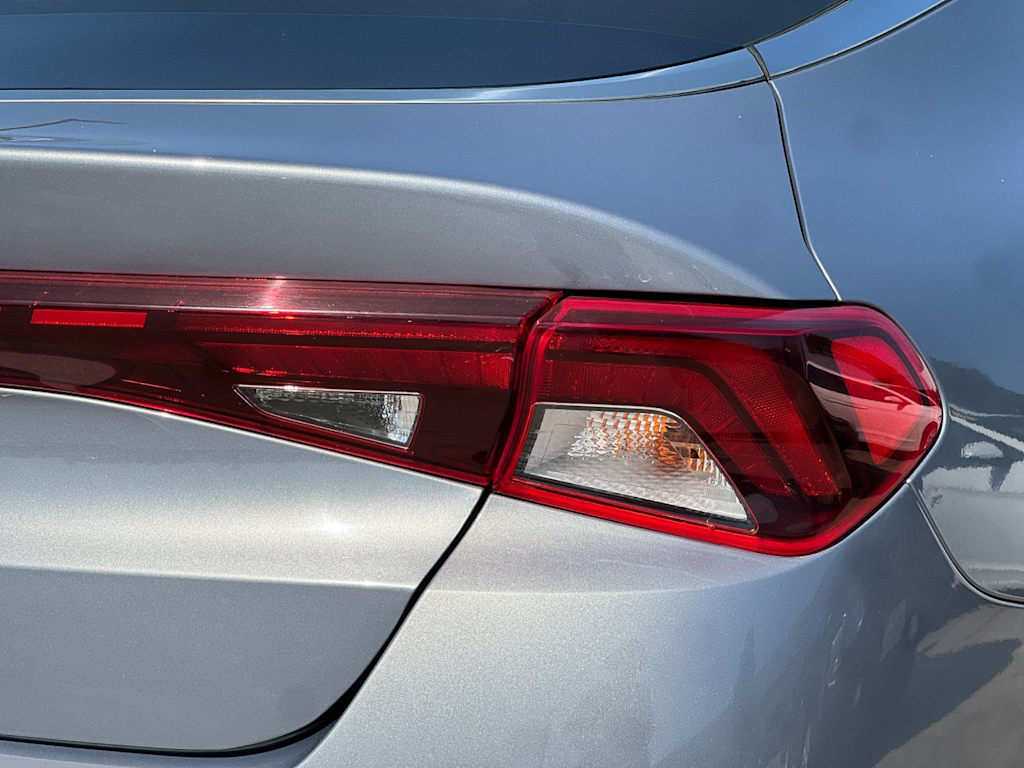 Thumbnail: 2021 Kia K5 - 28