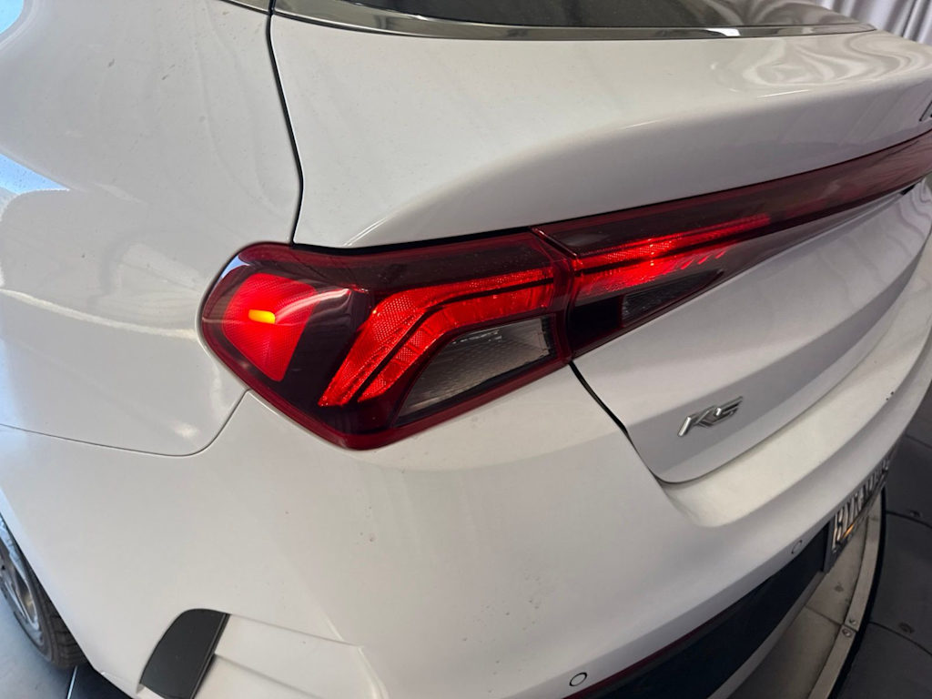 Thumbnail: 2022 Kia K5 - 21
