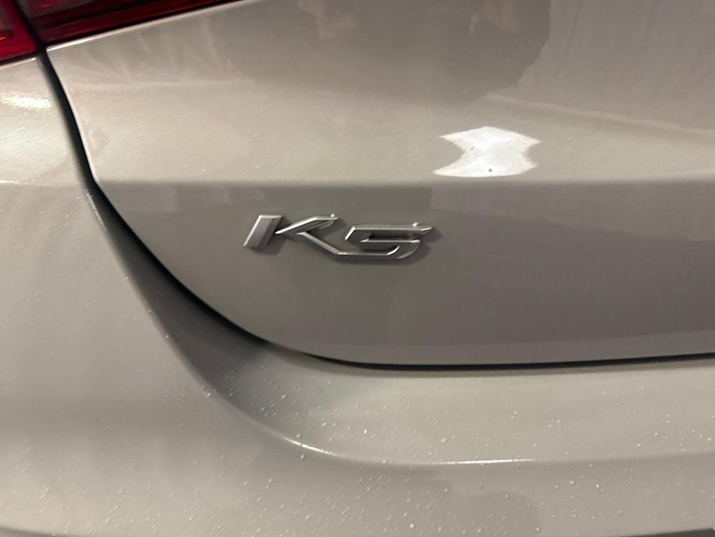 Thumbnail: 2022 Kia K5 - 19