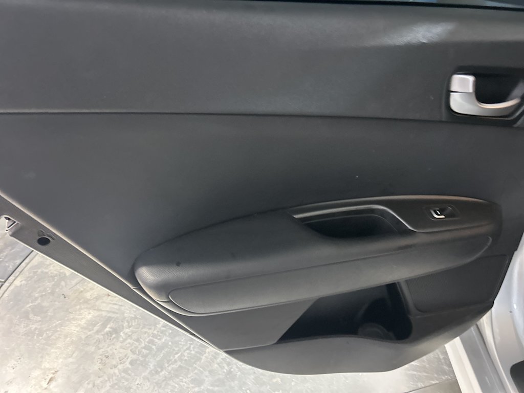 Thumbnail: 2018 Kia Optima - 24