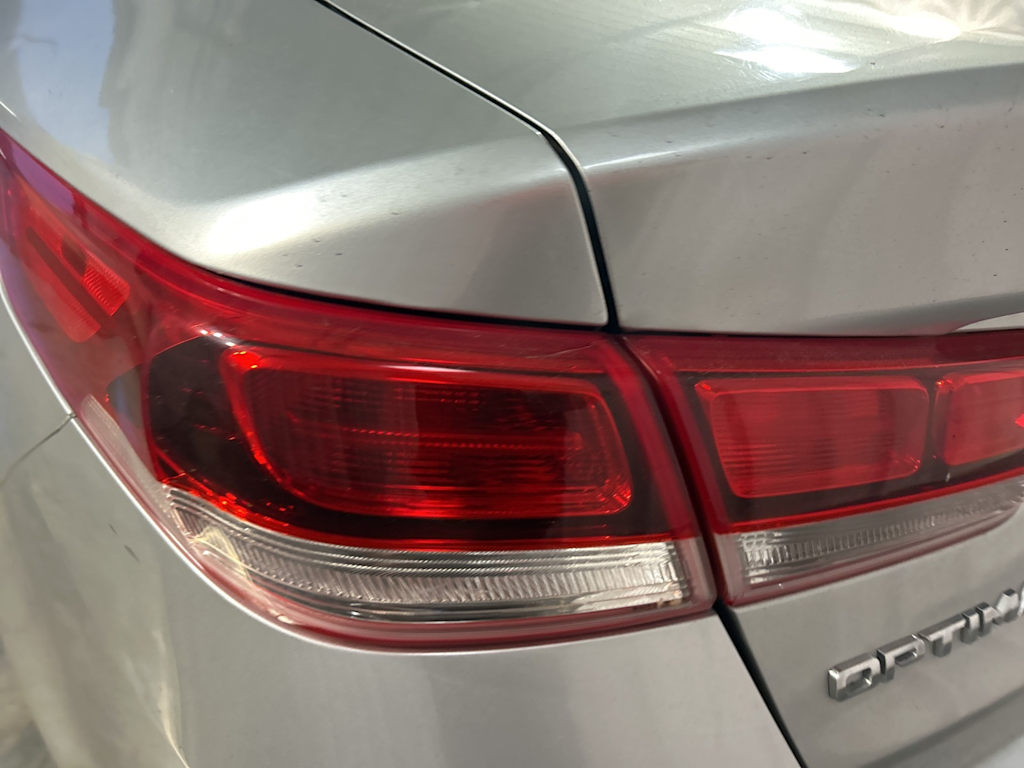 Thumbnail: 2018 Kia Optima - 20