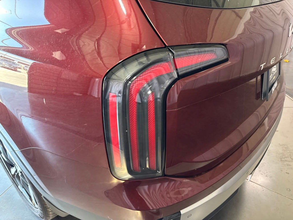 Thumbnail: 2023 Kia Telluride - 18