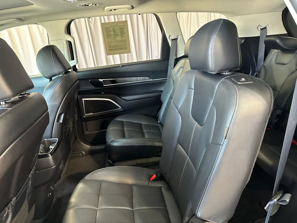 Thumbnail: 2023 Kia Telluride - 8