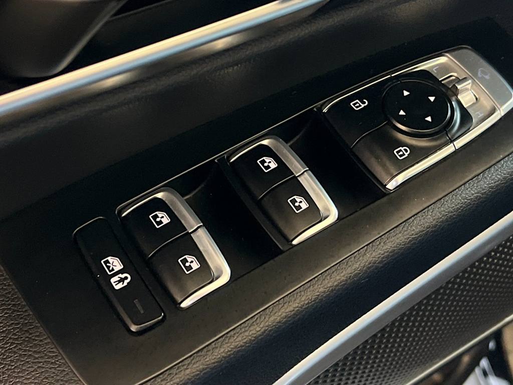 Thumbnail: 2023 Kia Telluride - 22