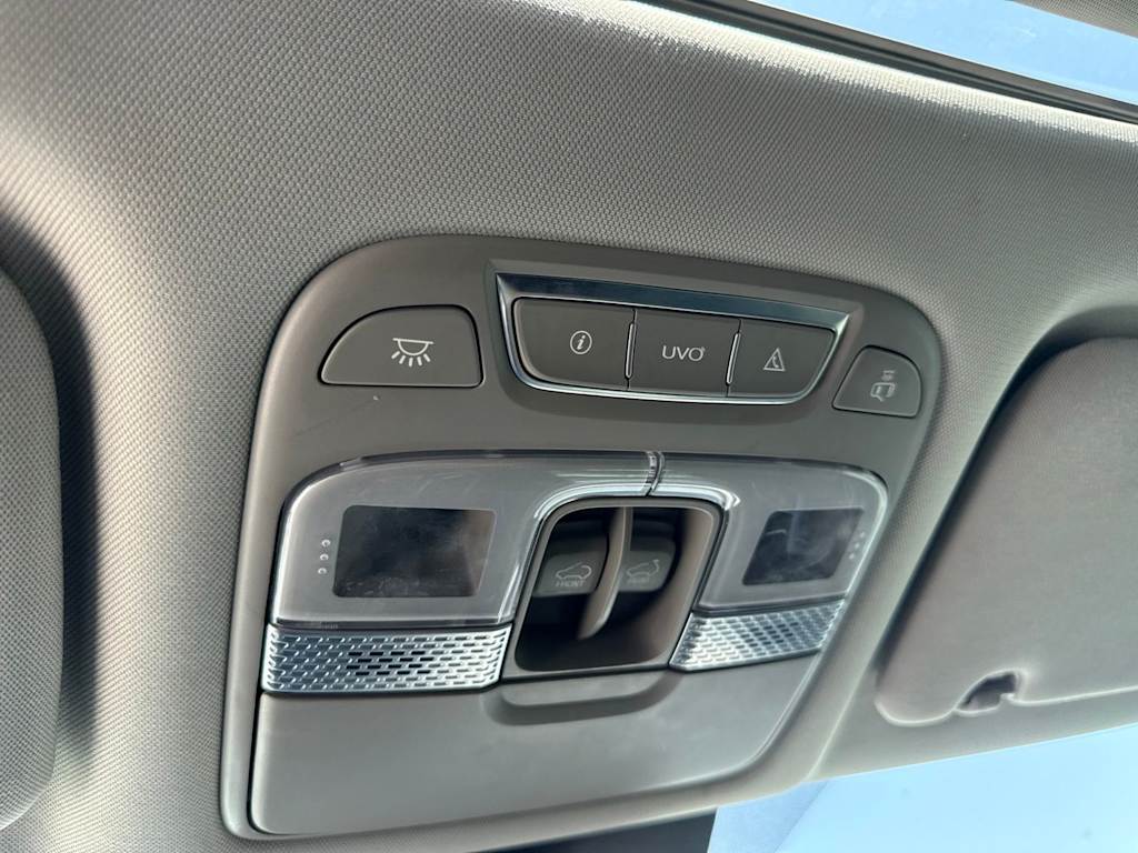 Thumbnail: 2020 Kia Telluride - 28
