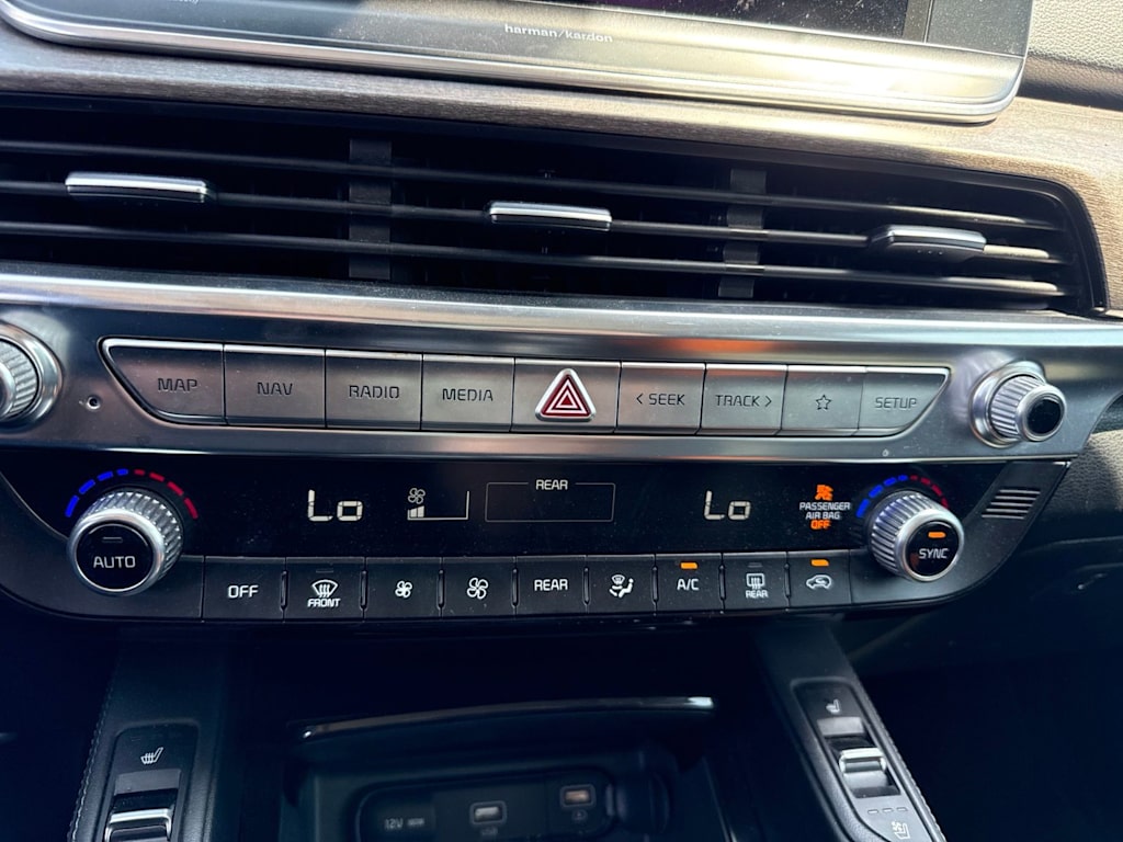 Thumbnail: 2020 Kia Telluride - 30
