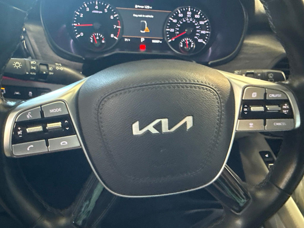 Thumbnail: 2022 Kia Telluride - 24