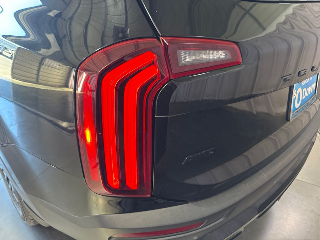 Thumbnail: 2022 Kia Telluride - 19