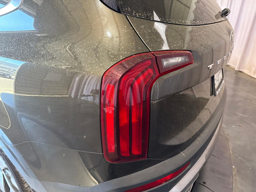 Thumbnail: 2021 Kia Telluride - 21