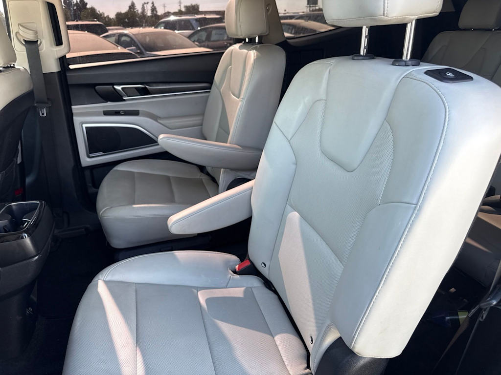 Thumbnail: 2021 Kia Telluride - 11