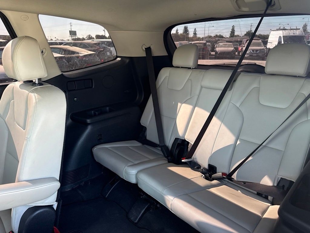 Thumbnail: 2021 Kia Telluride - 22