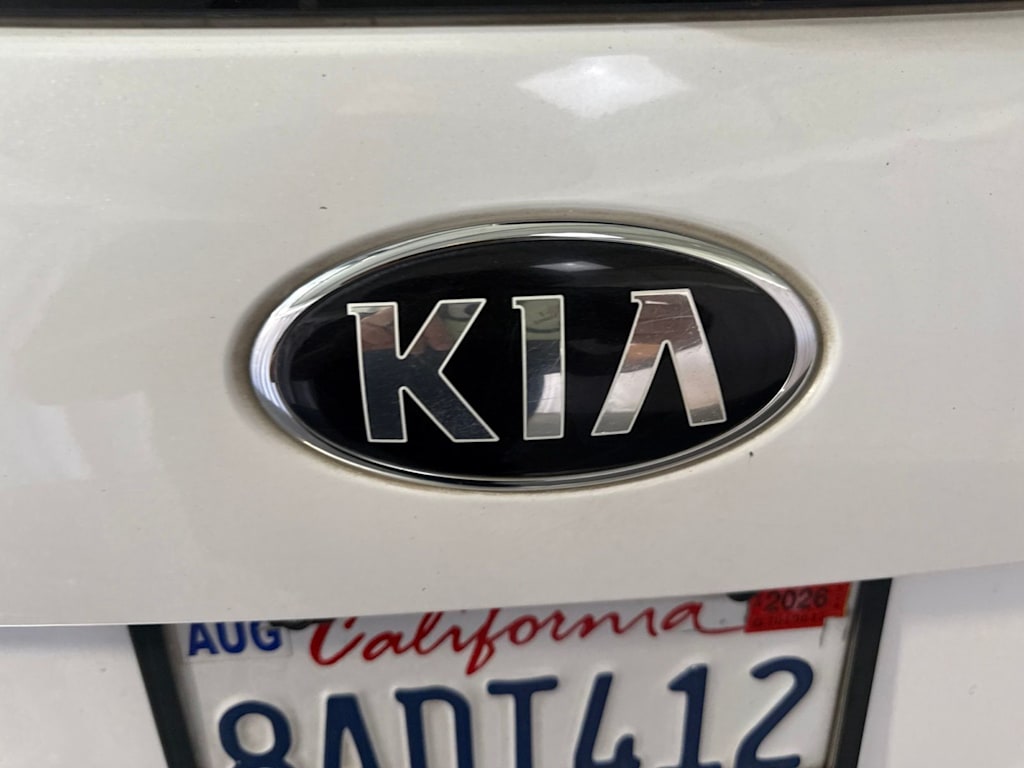 Thumbnail: 2017 Kia Sorento - 21