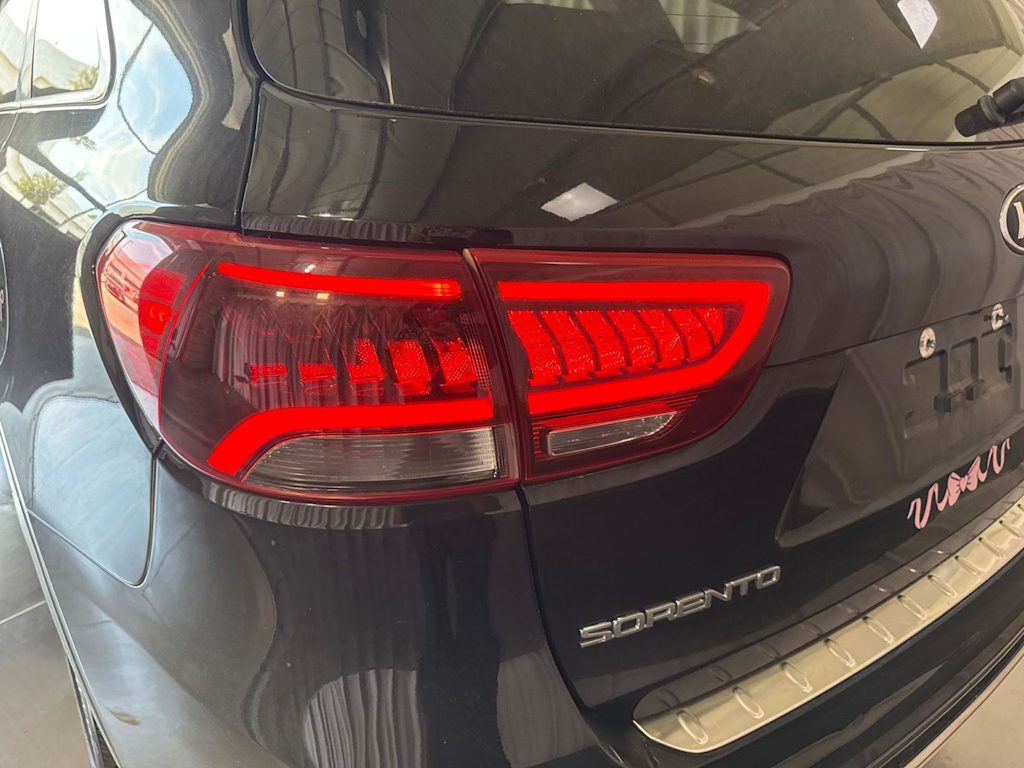 Thumbnail: 2019 Kia Sorento - 20