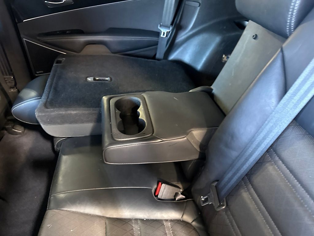 Thumbnail: 2016 Kia Sorento - 19