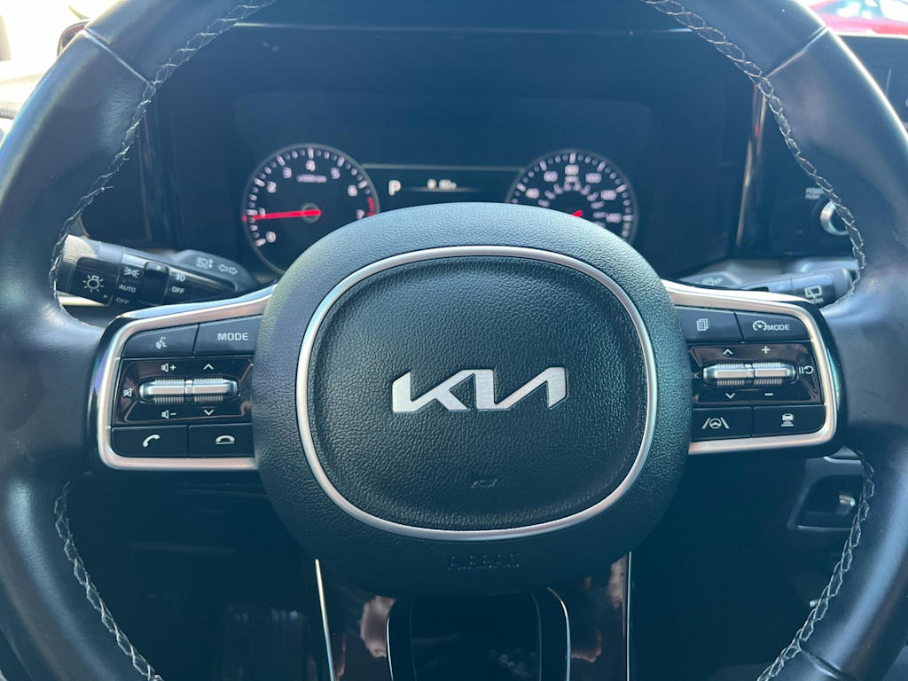 Thumbnail: 2023 Kia Sorento - 29