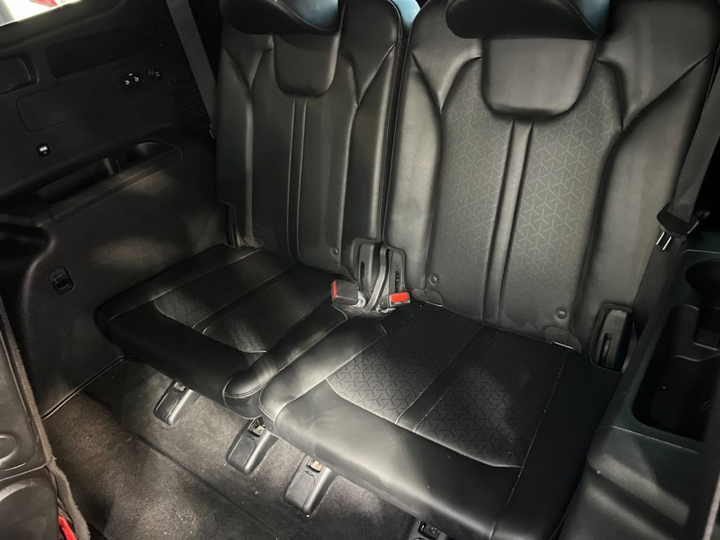 Thumbnail: 2023 Kia Sorento - 15