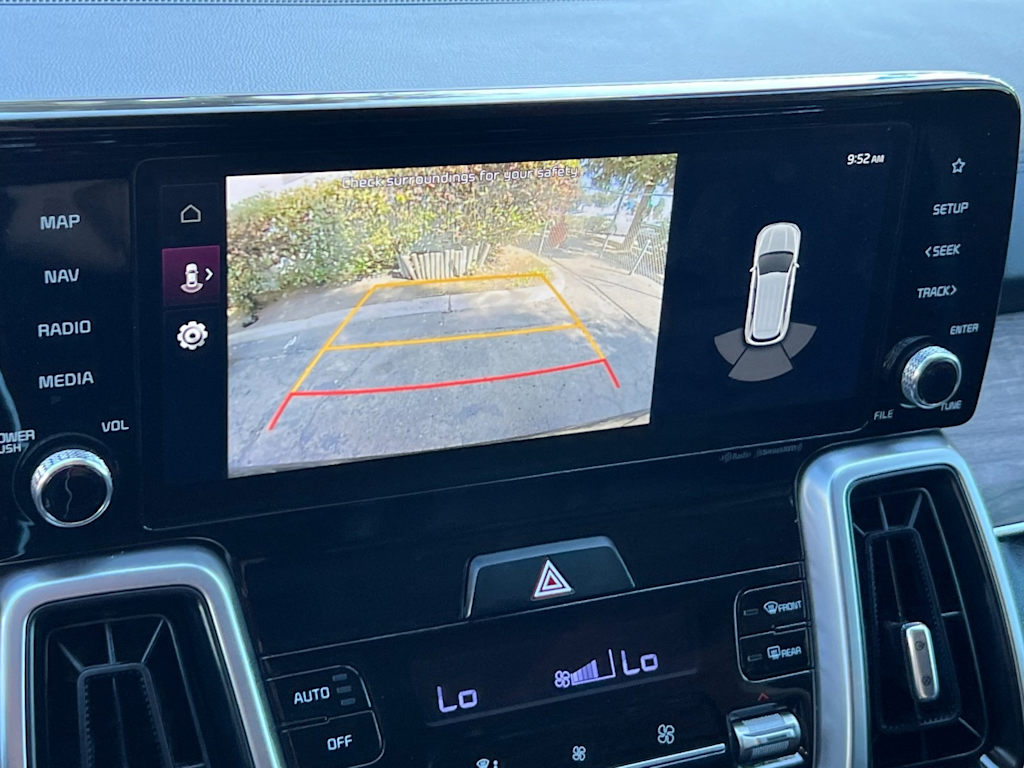 Thumbnail: 2023 Kia Sorento - 25