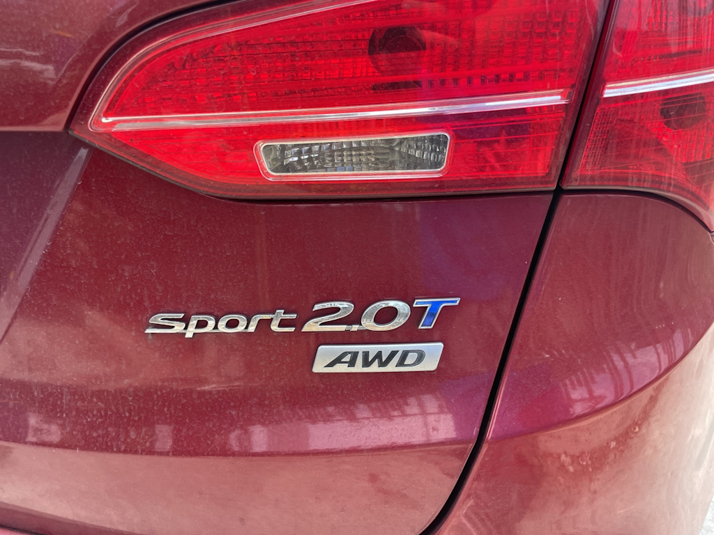 2013 Hyundai Santa Fe Sport 2.0T 21