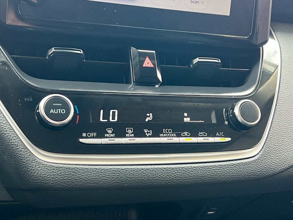 2024 Toyota Corolla LE 25