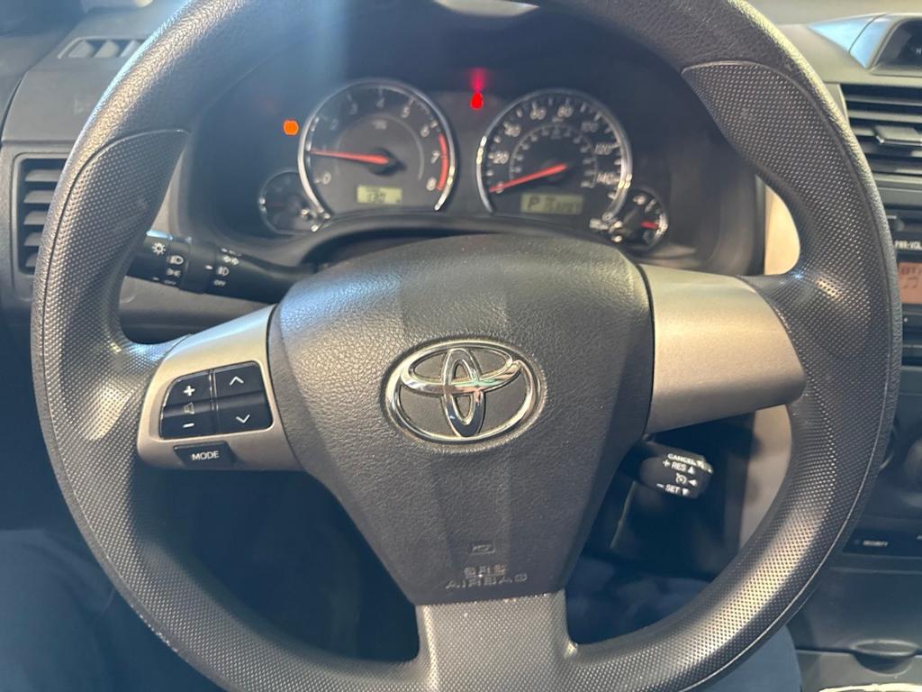 Thumbnail: 2012 Toyota Corolla - 25