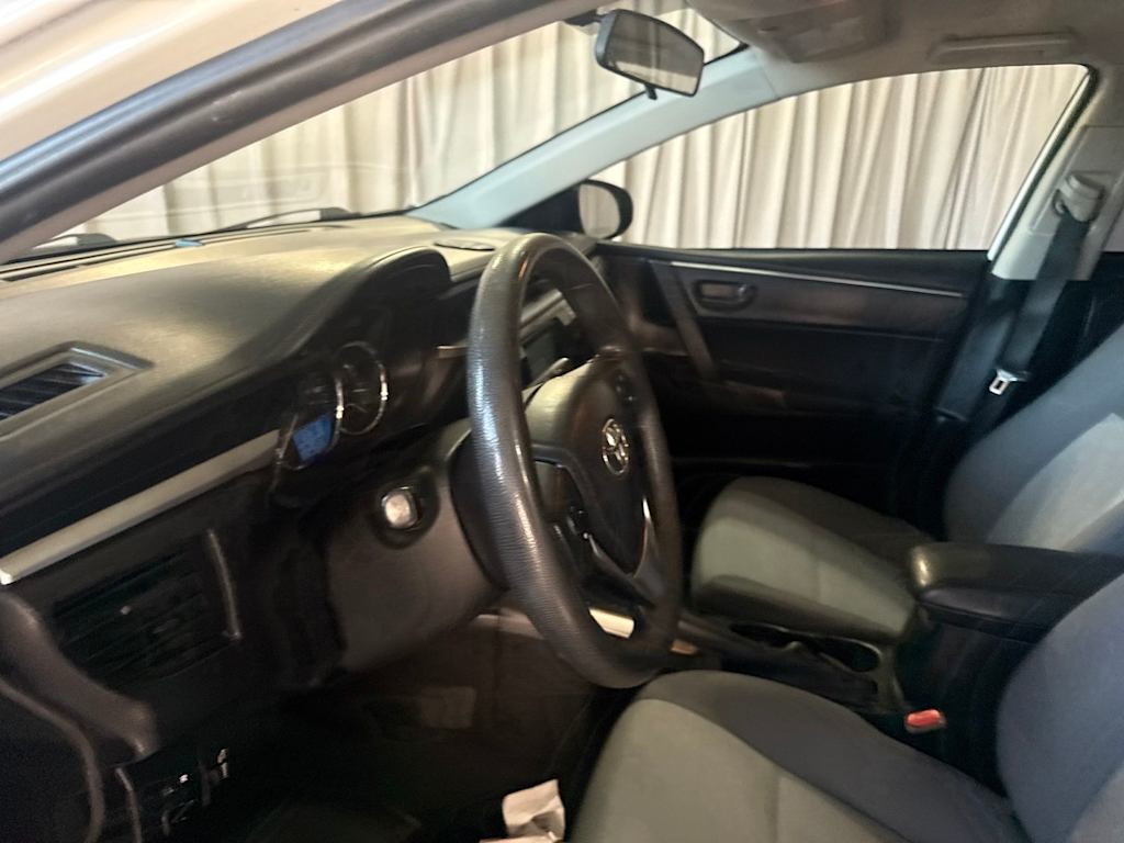 Thumbnail: 2015 Toyota Corolla - 2