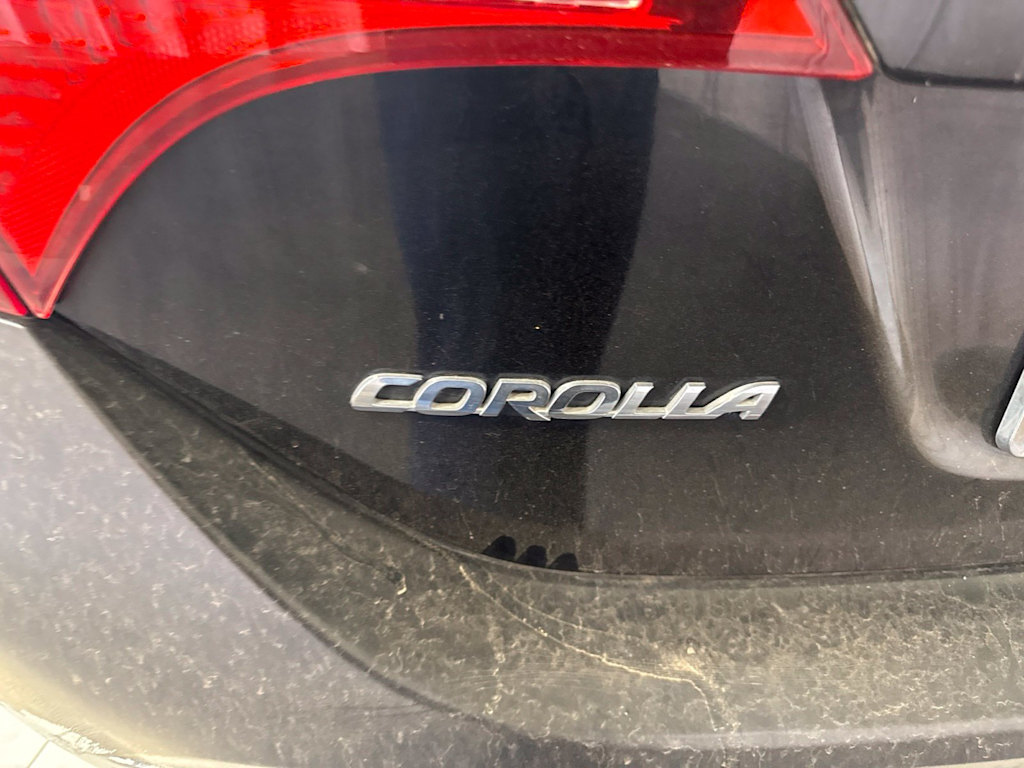 Thumbnail: 2015 Toyota Corolla - 6