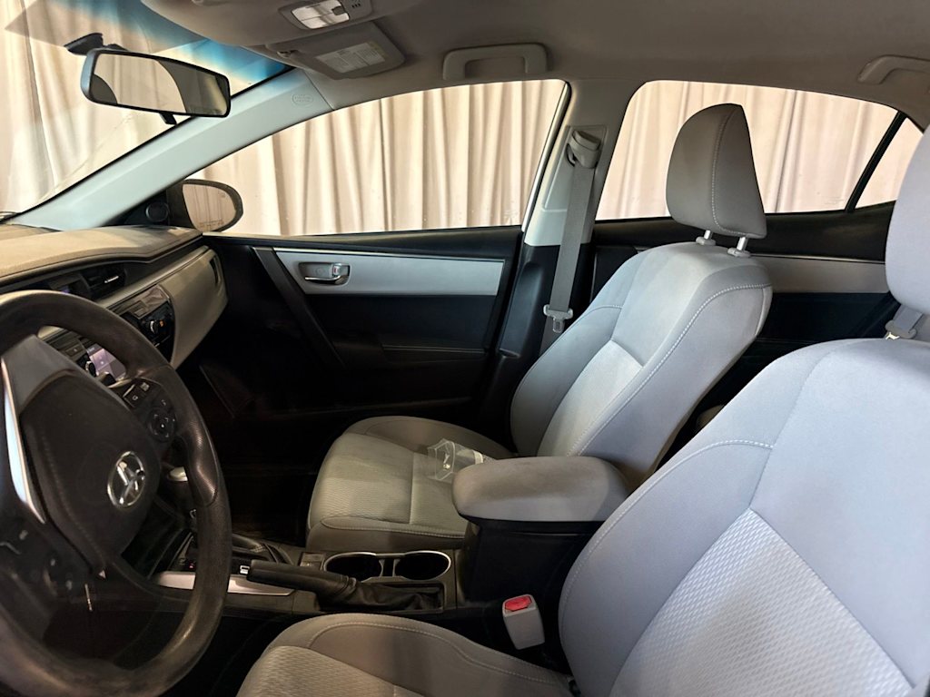 Thumbnail: 2016 Toyota Corolla - 9