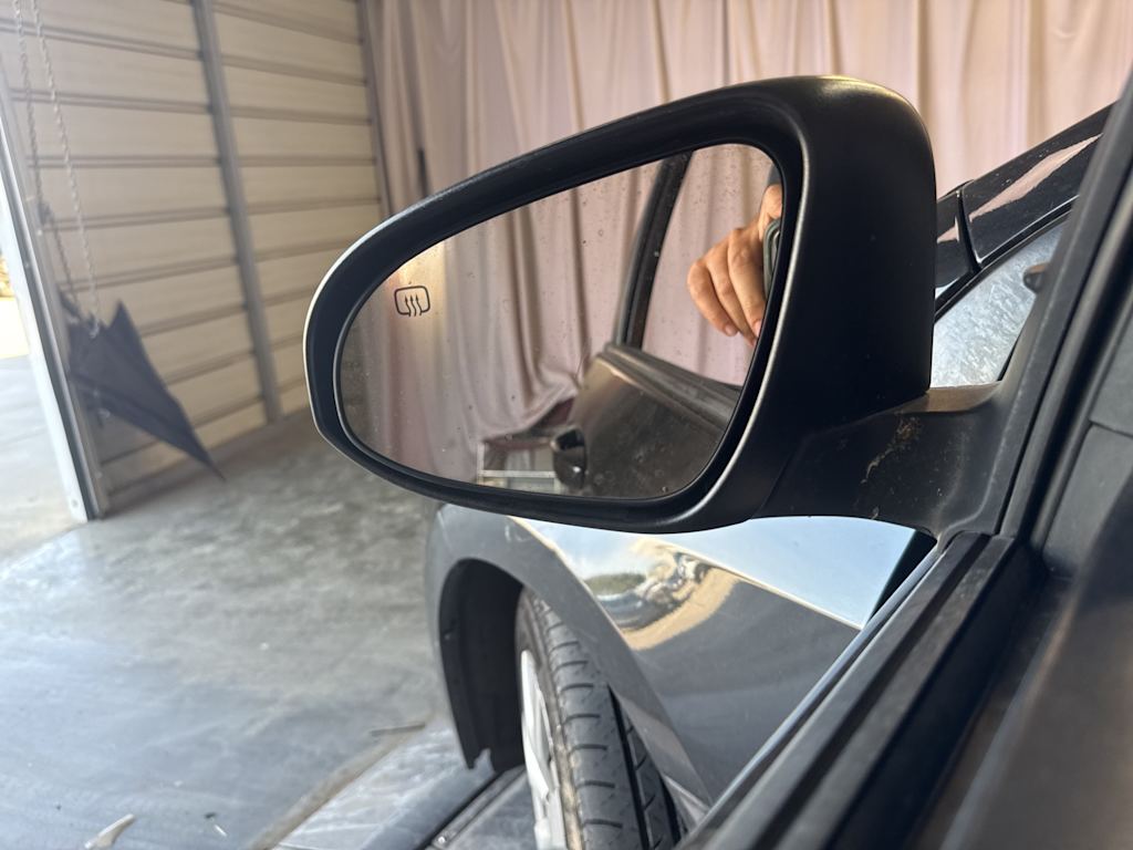 Thumbnail: 2016 Toyota Corolla - 18