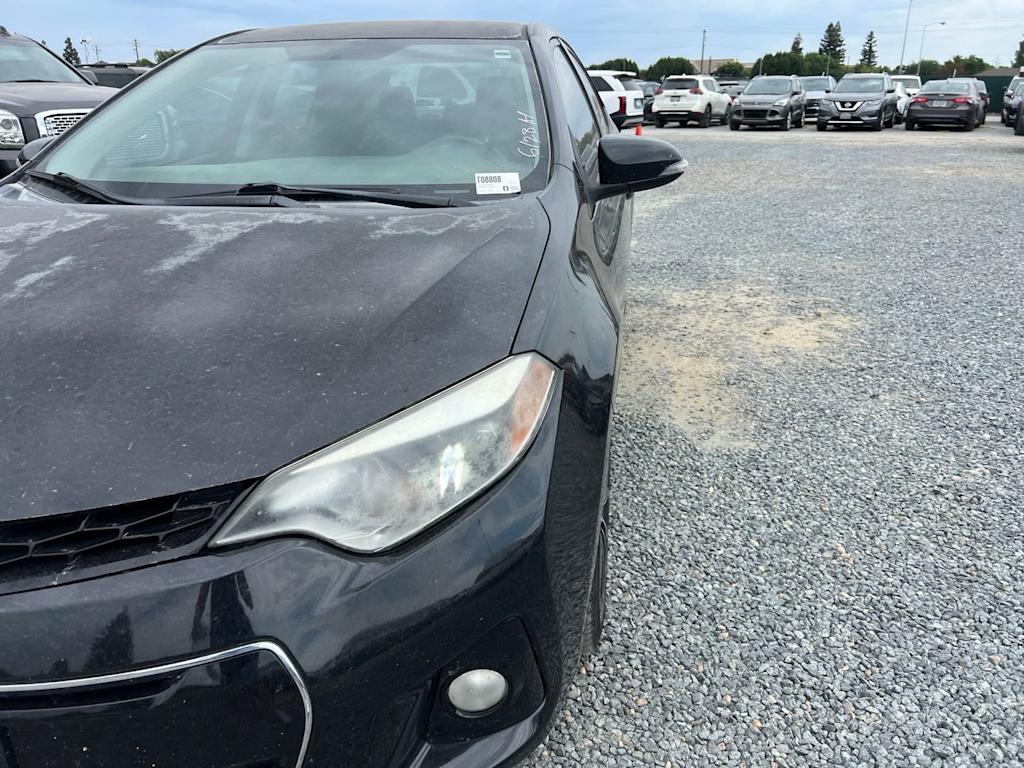 Thumbnail: 2015 Toyota Corolla - 16