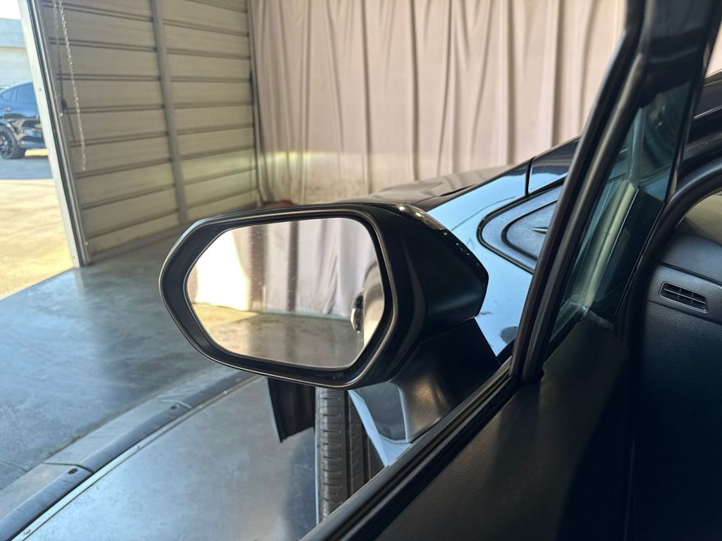 Thumbnail: 2021 Toyota Corolla - 24