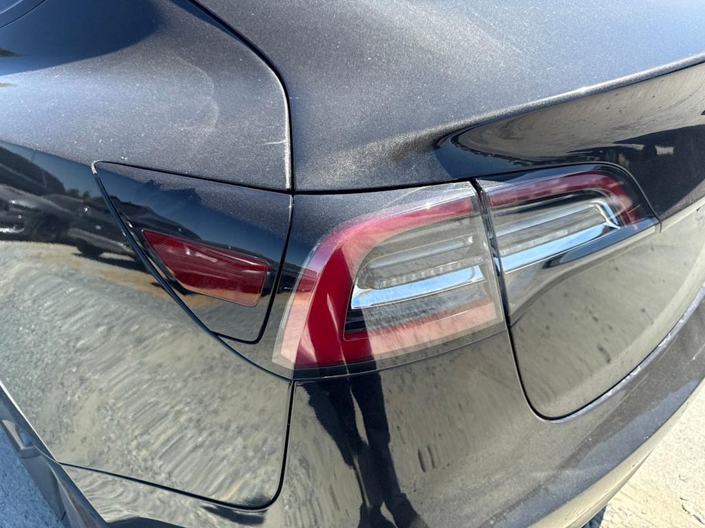 Thumbnail: 2021 Tesla Model 3 - 17