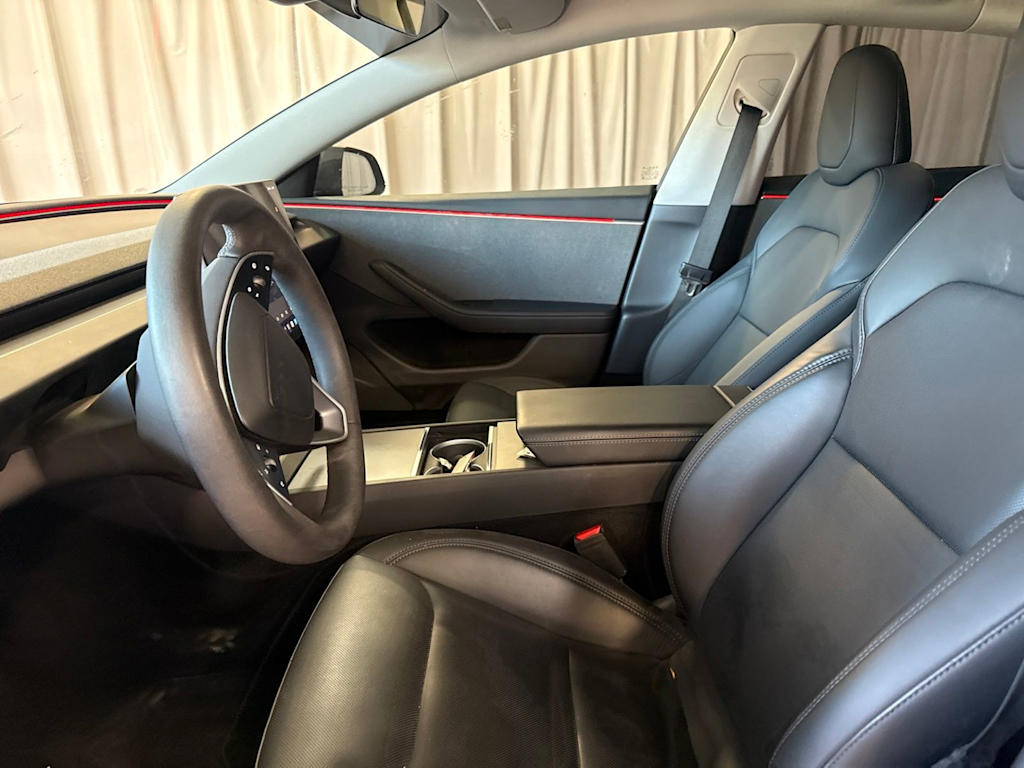 Thumbnail: 2024 Tesla Model 3 - 7