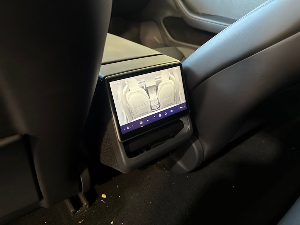 Thumbnail: 2024 Tesla Model 3 - 17