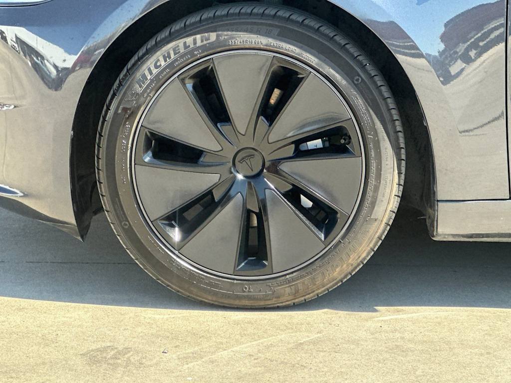 Thumbnail: 2024 Tesla Model 3 - 8