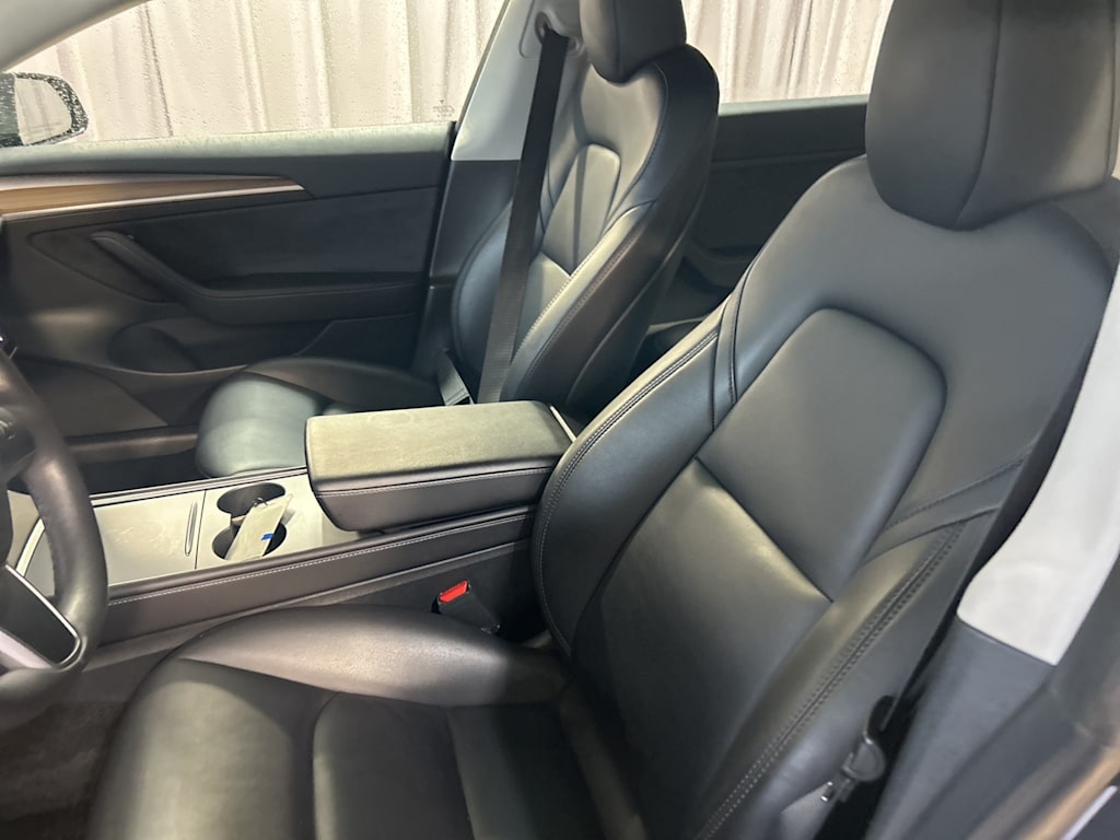 Thumbnail: 2023 Tesla Model 3 - 8