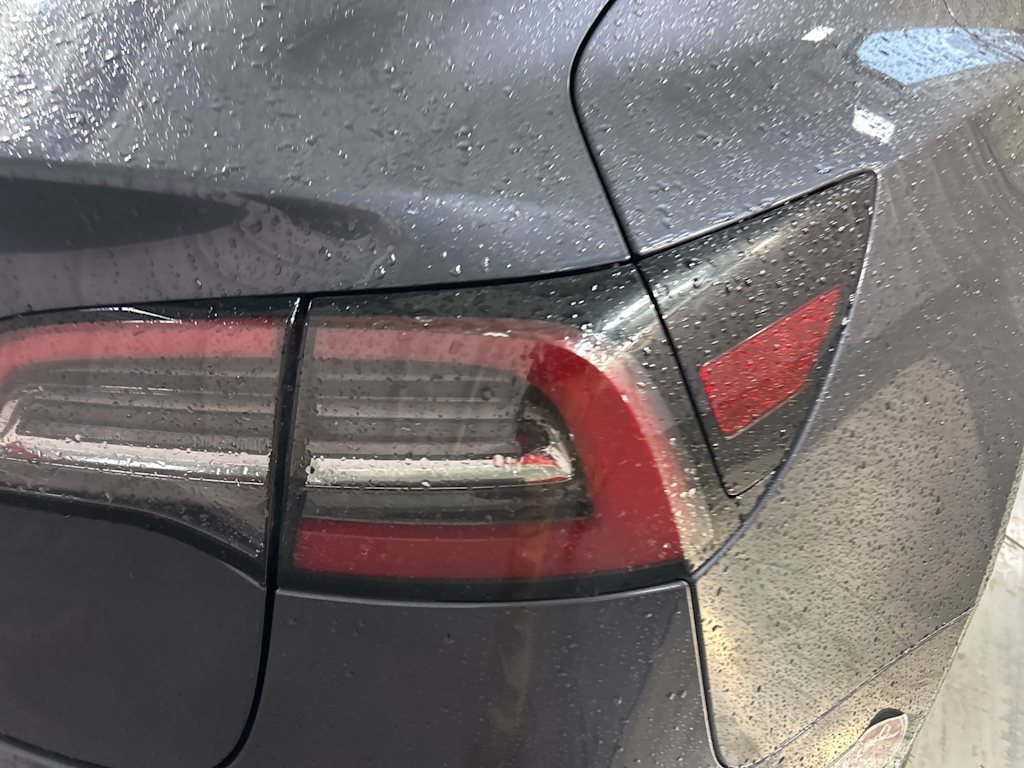 Thumbnail: 2023 Tesla Model 3 - 16