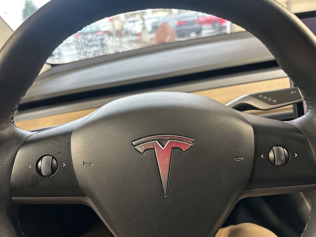 Thumbnail: 2023 Tesla Model 3 - 28