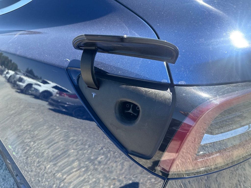 Thumbnail: 2018 Tesla Model 3 - 10