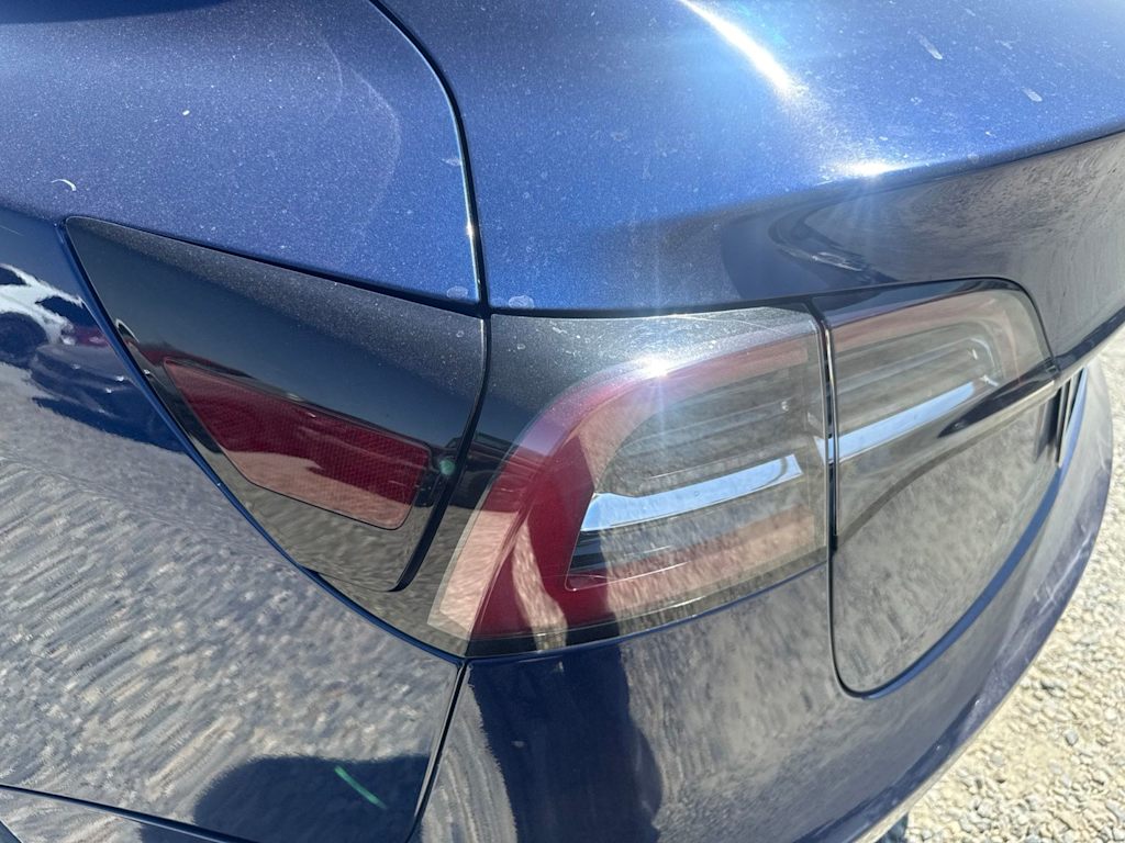 Thumbnail: 2018 Tesla Model 3 - 15