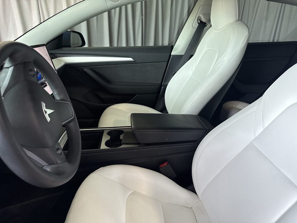 Thumbnail: 2022 Tesla Model 3 - 9