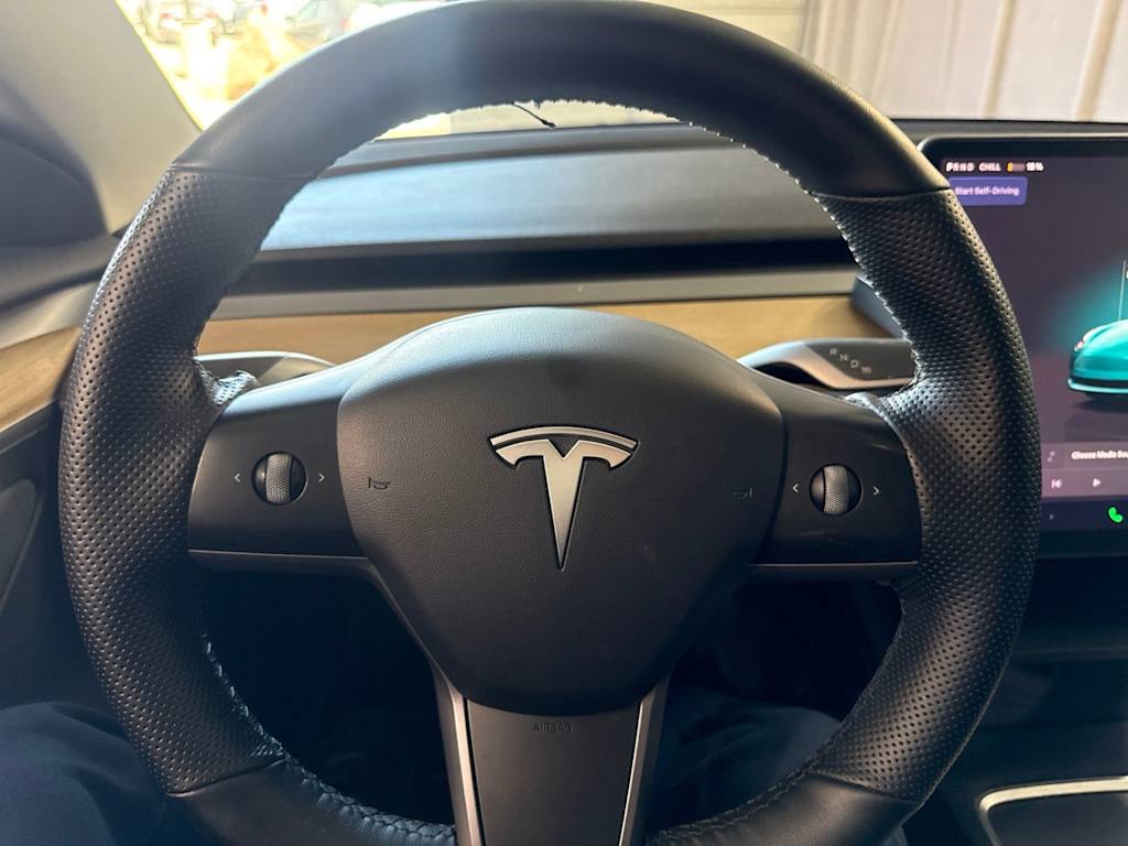 Thumbnail: 2022 Tesla Model 3 - 2