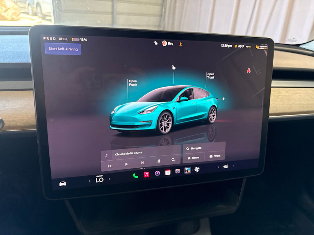 Thumbnail: 2022 Tesla Model 3 - 24