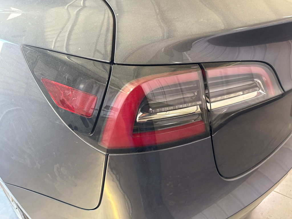 Thumbnail: 2022 Tesla Model 3 - 18